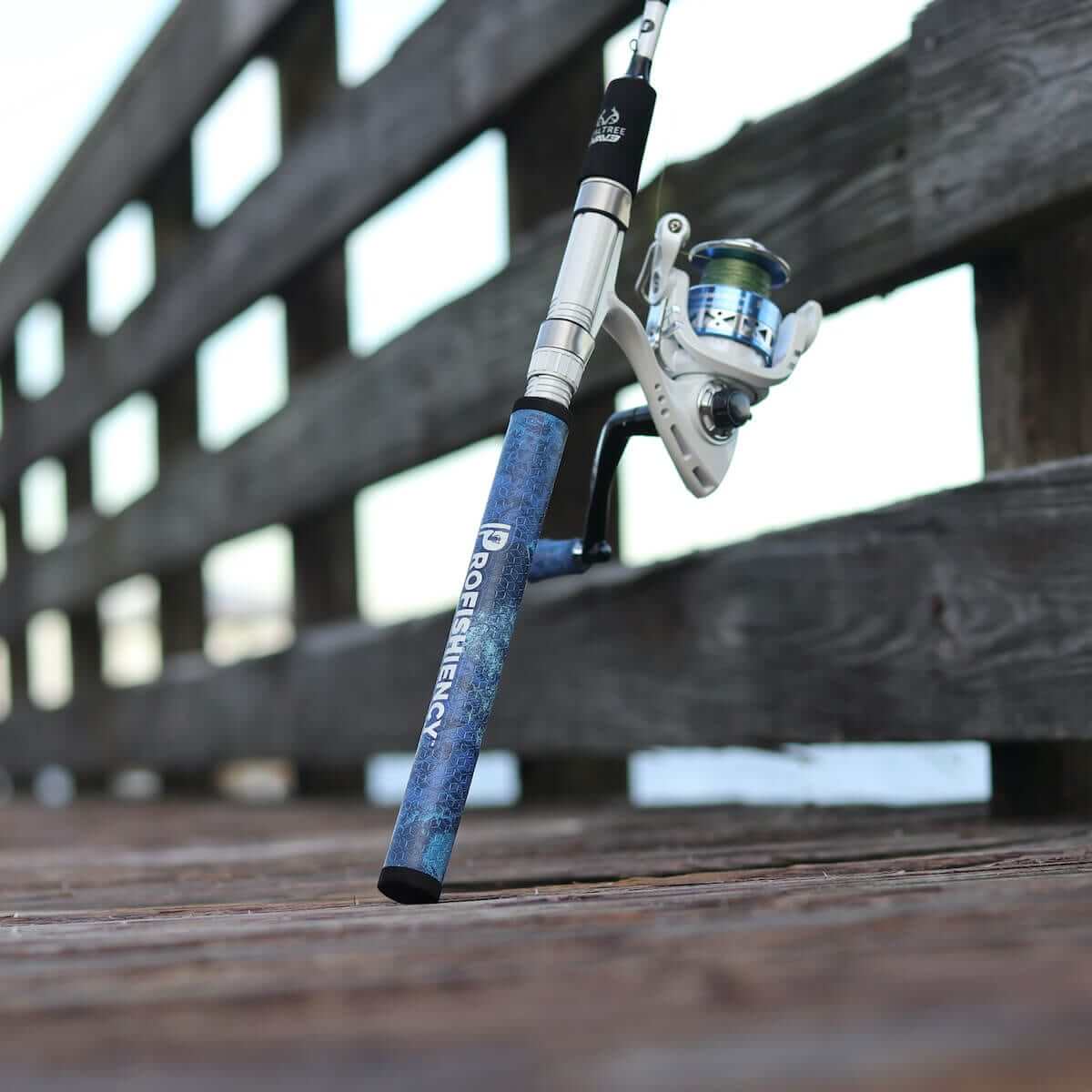 RealTree Wave True Blue Camo Spinning Combo – Profishiency