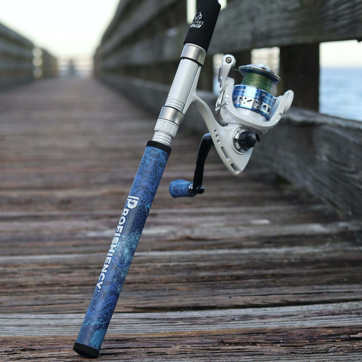 RealTree Wave True Blue Camo Spinning Combo – Profishiency